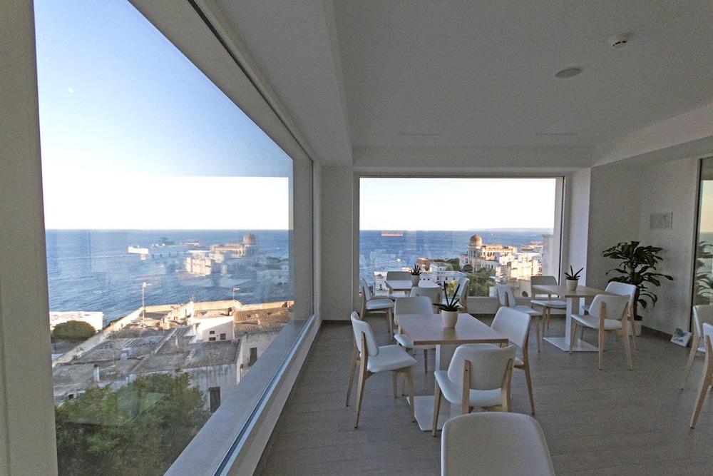 Est Hotel Santa Cesarea Terme Exterior photo