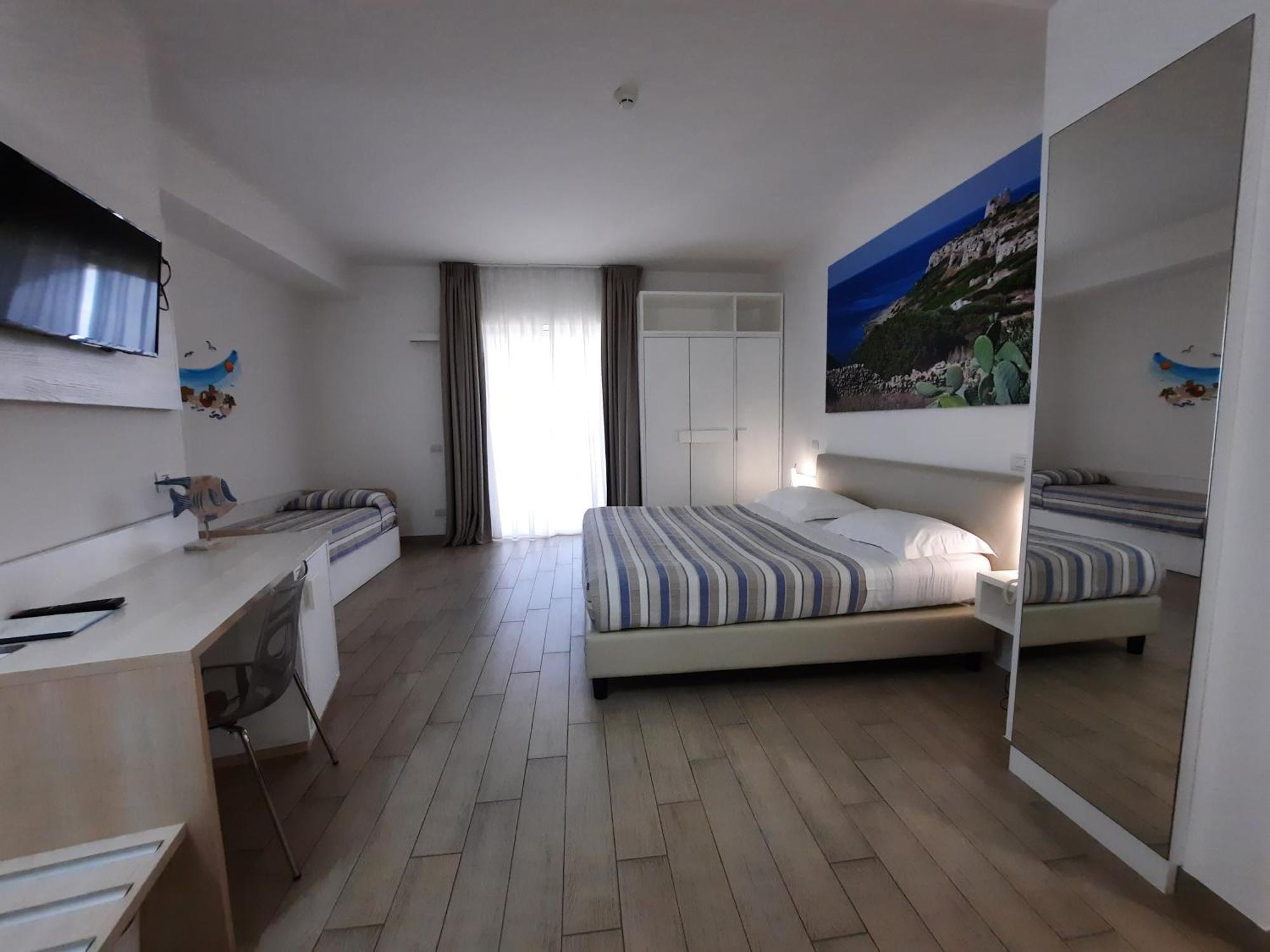 Est Hotel Santa Cesarea Terme Exterior photo