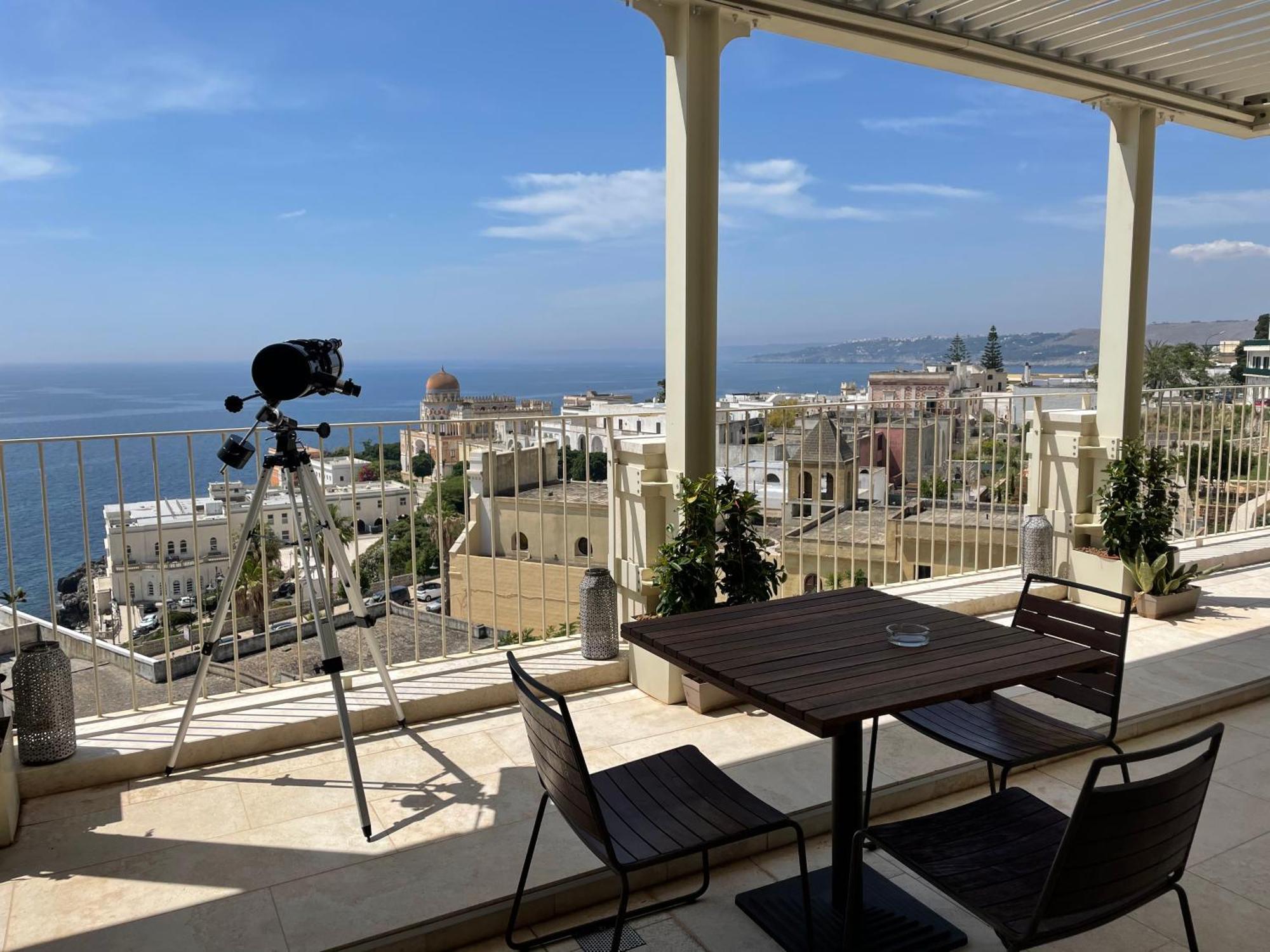 Est Hotel Santa Cesarea Terme Exterior photo